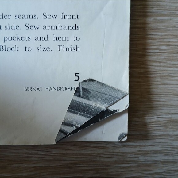 Bernat 0049 GREAT BIG BOOK SWEATERS 1956 Handicraft Men's Black & White Photos - Picture 10 of 11